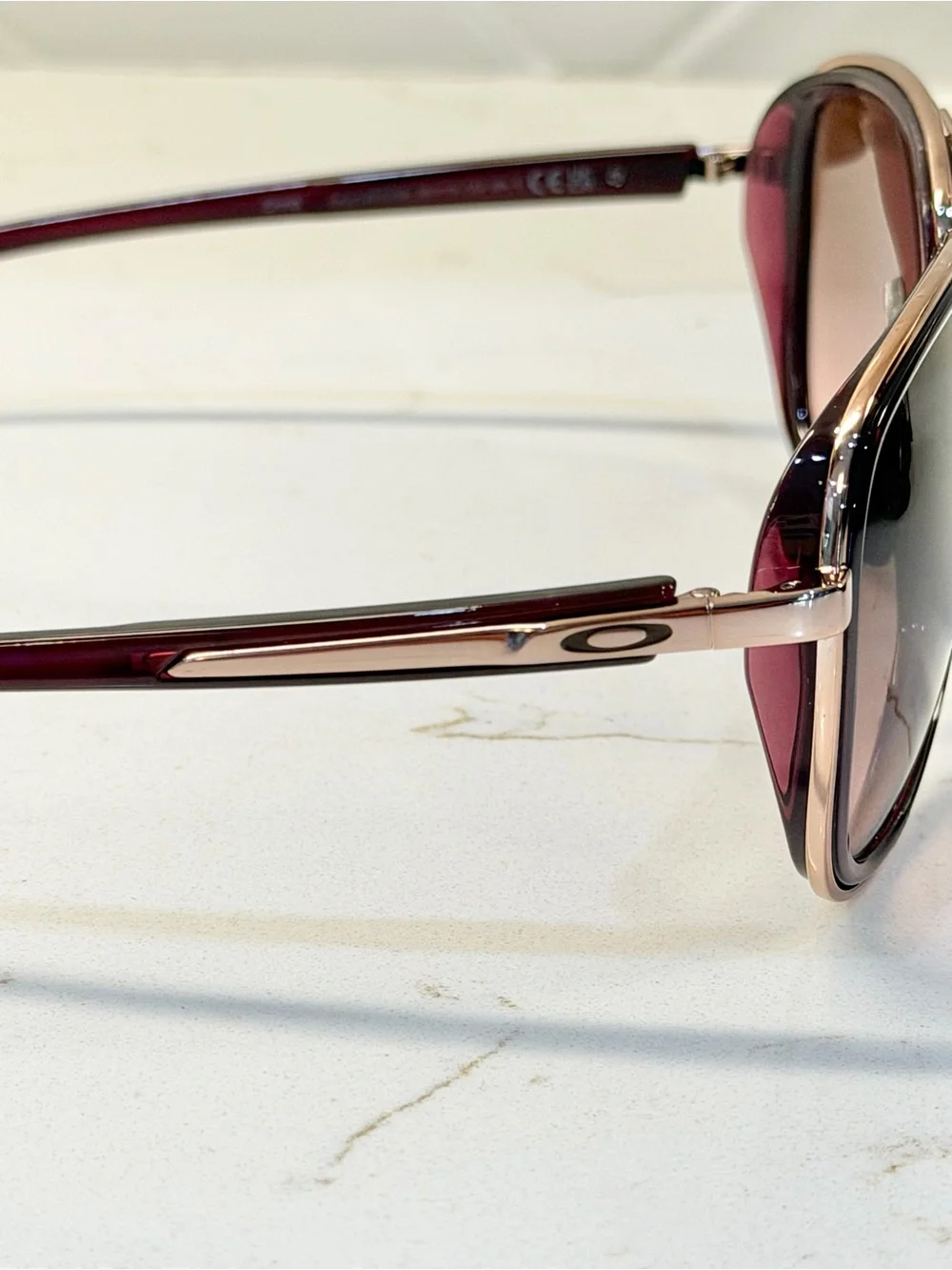 Oakley Split Time Women’s Brown Gradient Aviator Sunglasses with Matching Case
